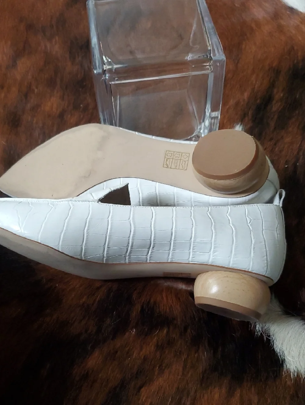 Jeffrey Campbell White Croc-Embossed Pointed Loafers - Picture 4 of 5